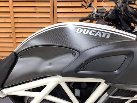 ドゥカティ DIAVEL CROMO ディアベル AMGスペシャルエディション 2012年モデル 9