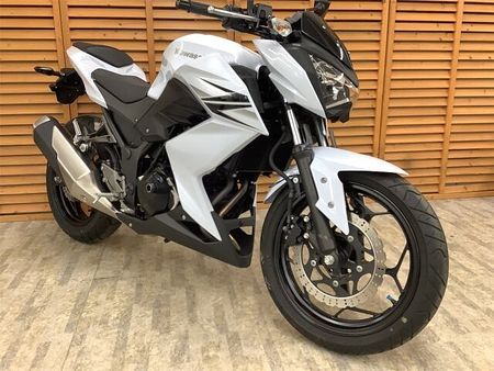 カワサキ Z250 【マル得】Z250 ベビーフェイス製エンジンスライダー装備 走行1786KM! 6