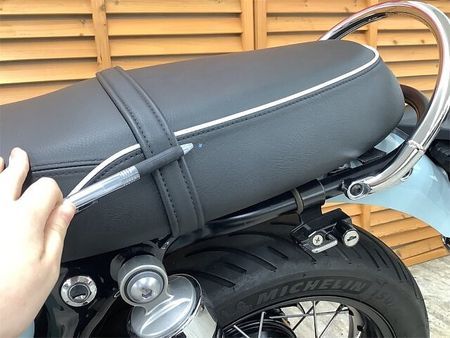 トライアンフ BONNEVILLE T100 ボンネビルT100 サイドパニアステー バーエンドミラー スクリーン装備!!! 32
