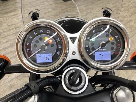 トライアンフ BONNEVILLE T100 ボンネビルT100 サイドパニアステー バーエンドミラー スクリーン装備!!! 5
