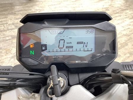BMW G310R G310R 2022年モデル USB1ポート装備! 4