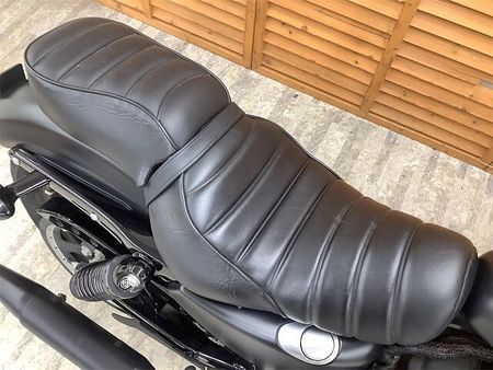 ハーレーダビッドソン XL883N SPORTSTER IRON XL883N 2人乗り仕様 走行5071KM! 9