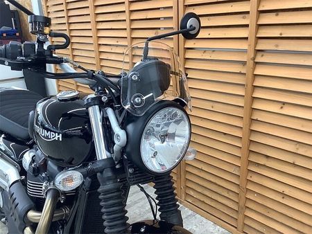 トライアンフ STREET SCRAMBLER ストリートスクランブラー リアキャリア ショートスクリーン装備! 28