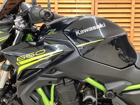 カワサキ Z650 Z650 2020年モデル トリックスター製スライダー・BEETエヴォリューションマフラー 12