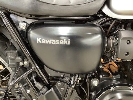 カワサキ W800 STREET W800ストリート ワンオーナー エンジンガード 13