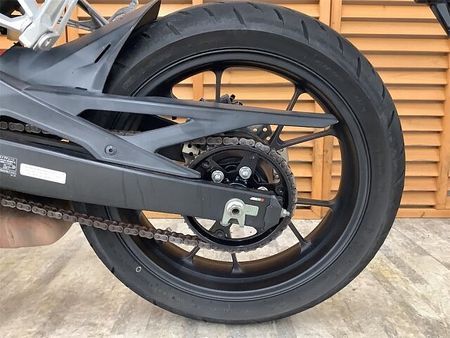 ホンダ CB125R CB125R 2018年モデル ヘルメットホルダー装備 14