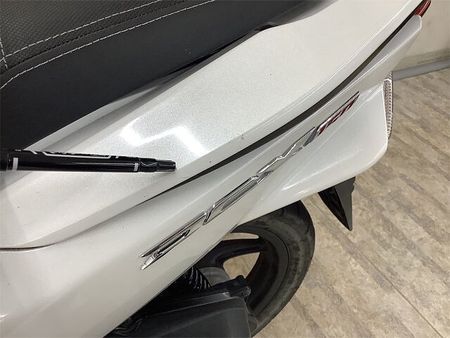 ホンダ PCX150 【マル得】PCX150 2017年モデル モリワキマフラー装備! 27