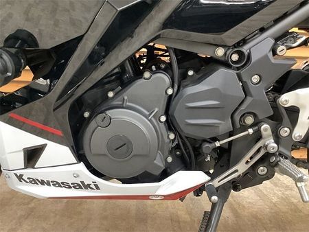 カワサキ ニンジャ 400 NINJA400 KRTエディション 2022年モデル ワンオーナー グリップヒーター装備 19