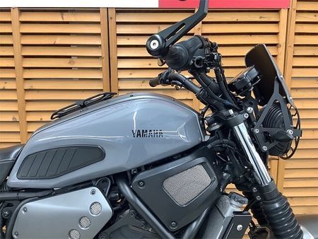 ヤマハ XSR700 XSR700 2018年モデル カスタム多数 16
