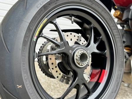 ドゥカティ STREETFIGHTER V4 S 7