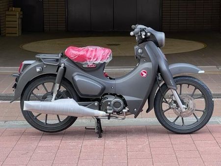 ホンダ スーパーカブC125 店頭現車無し、要取り寄せ車両。■店頭在庫が無い場合でもご注文頂き次第、お取り寄せ致します。 1