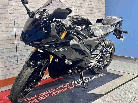 ヤマハ YZF-R15 【新車在庫あり】即納可能です! YZF-R15 6
