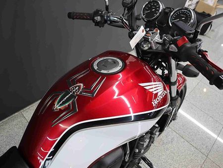 ホンダ CB400スーパーフォア CB400SF REVO 6