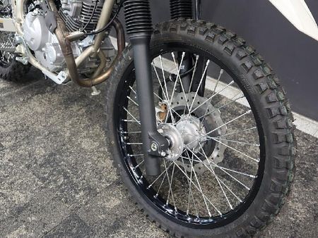 カワサキ KLX230 シェルパ 【新車在庫あり】即納可能です! KLX230シェルパ 4