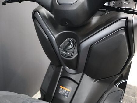 ヤマハ XMAX 250 【新車在庫あり】即納可能です! XMAX ABS 7