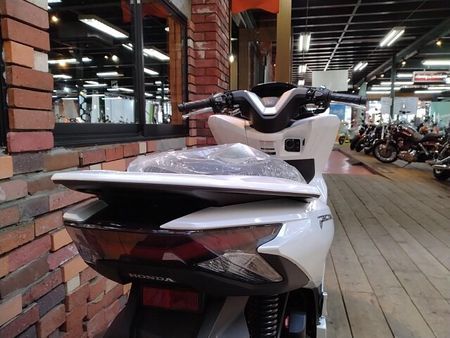ホンダ PCX160 【新車在庫あり】即納可能です! PCX160 6