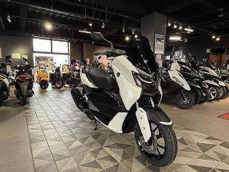 ヤマハ NMAX 【新車在庫あり】即納可能です! NMAX 3