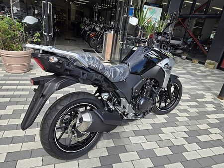 スズキ Vストローム250 【新車在庫あり】即納可能です! Vストローム250 3