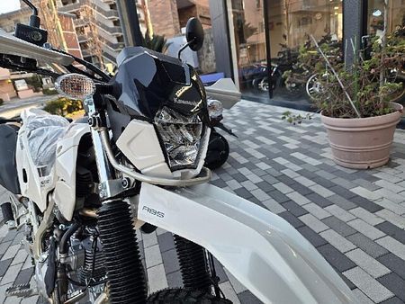 カワサキ KLX230 シェルパ 【新車在庫あり】即納可能です! KLX230シェルパ 4
