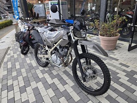 カワサキ KLX230 シェルパ 【新車在庫あり】即納可能です! KLX230シェルパ 2
