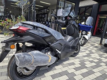 ヤマハ XMAX 250 【新車在庫あり】即納可能です! XMAX 3