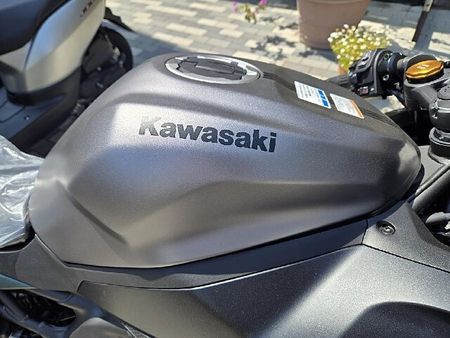 カワサキ ZX-4R 【新車在庫あり】即納可能です! ZX-4R SE 6