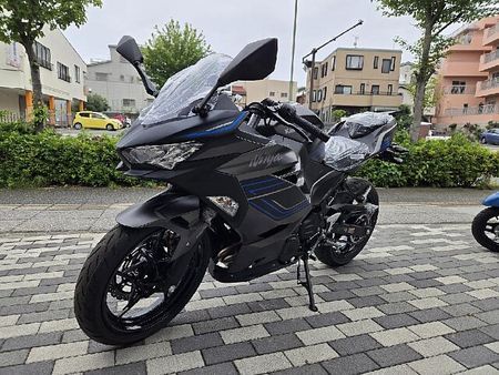 カワサキ ニンジャ 400 【新車在庫あり】即納可能です! Ninja400 4