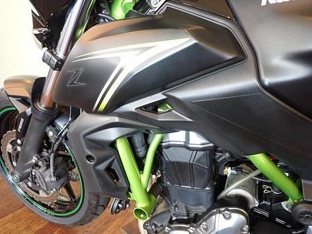 カワサキ Z650 当店で新車販売、整備してきたワンオーナー車!カスタム多数のお買い得車♪大型初心者にお勧め! 23