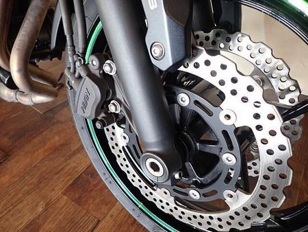 カワサキ Z650 当店で新車販売、整備してきたワンオーナー車!カスタム多数のお買い得車♪大型初心者にお勧め! 36