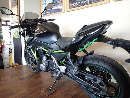 カワサキ Z650 当店で新車販売、整備してきたワンオーナー車!カスタム多数のお買い得車♪大型初心者にお勧め! 6