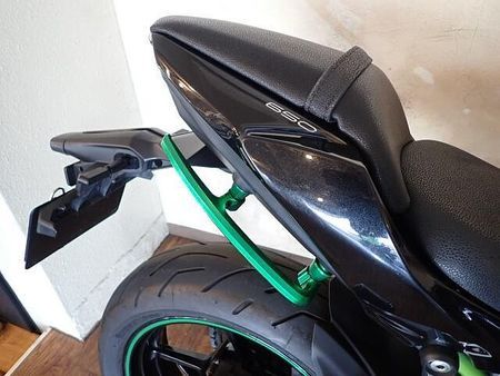カワサキ Z650 当店で新車販売、整備してきたワンオーナー車!カスタム多数のお買い得車♪大型初心者にお勧め! 51