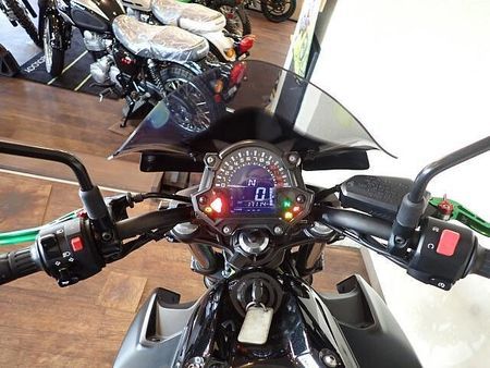 カワサキ Z650 当店で新車販売、整備してきたワンオーナー車!カスタム多数のお買い得車♪大型初心者にお勧め! 8
