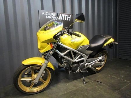 ホンダ VTR250 低走行車両☆足つきも良く、初めてのバイクにもピッタリです☆ 54