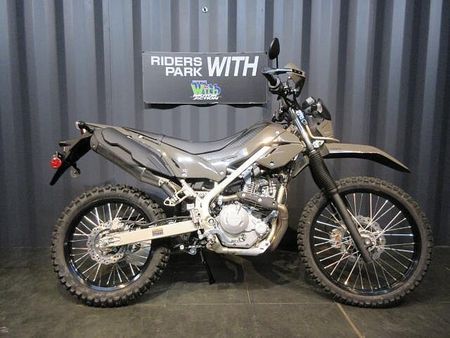 カワサキ KLX230 シェルパ ローダウン仕様 店頭にて実際にお試しくださいませ!入荷数僅少につき、お早めにご検討くださいませ☆ 1