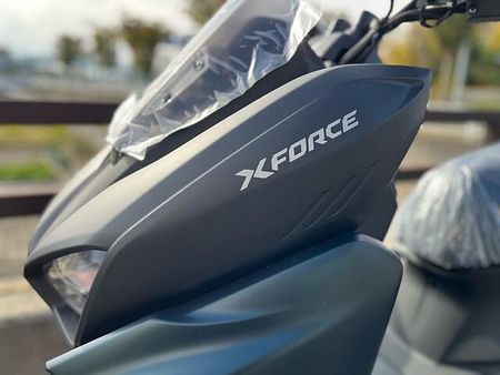 ヤマハ X FORCE 13