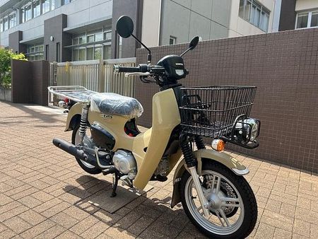 ホンダ スーパーカブ110プロ ソロキャンプや普段使いもできるビジネス車をオシャレなカラーで乗ってみませんか。即納できます 4