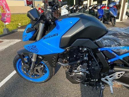 スズキ GSX-8S NEWモデル入荷しました!乗って楽しいバイク是非ご体感ください! 12