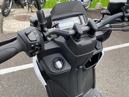 ヤマハ X FORCE 当店新車販売ワンオーナーの良質車両です。ピカピカの1台です。 12