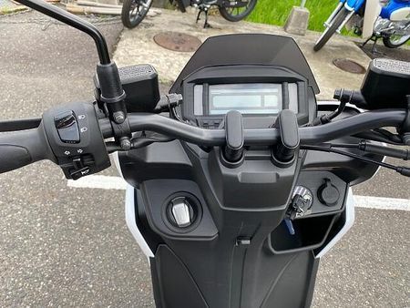 ヤマハ X FORCE 当店新車販売ワンオーナーの良質車両です。ピカピカの1台です。 13