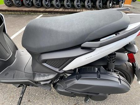 ヤマハ X FORCE 当店新車販売ワンオーナーの良質車両です。ピカピカの1台です。 10