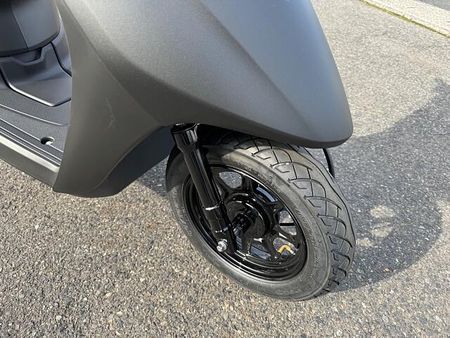 ヤマハ ジョグデラックス デラックス 人気のジョグDX入荷しました!通勤通学にぴったりのスクーターです。 4
