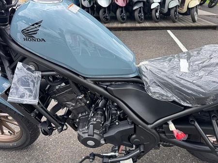 ホンダ レブル 250 Sエディション Eクラッチ Eクラッチ お気軽にお問い合わせください。 15