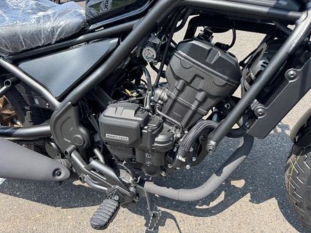 ホンダ レブル 250 Eクラッチ 店頭現車無し、要取り寄せ車両。 6