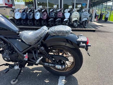 ホンダ レブル 250 Eクラッチ 店頭現車無し、要取り寄せ車両。 15