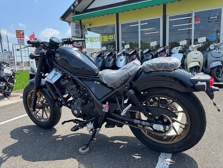 ホンダ レブル 250 Eクラッチ 店頭現車無し、要取り寄せ車両。 17