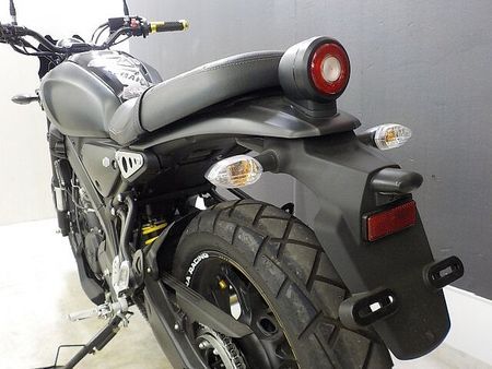 ヤマハ XSR155 XSR155 ヨシムラマフラー装備 初年度2021年 【マル得】 23