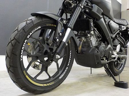 ヤマハ XSR155 XSR155 ヨシムラマフラー装備 初年度2021年 【マル得】 24
