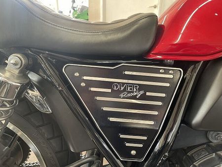 ホンダ CB1100 CB1P00 エンジンスライダー カスタムシート 13