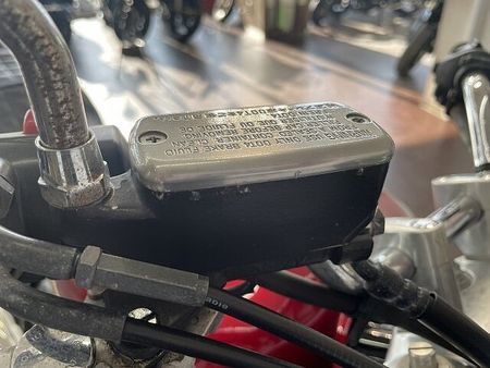 ホンダ CB1100 CB1P00 エンジンスライダー カスタムシート 25