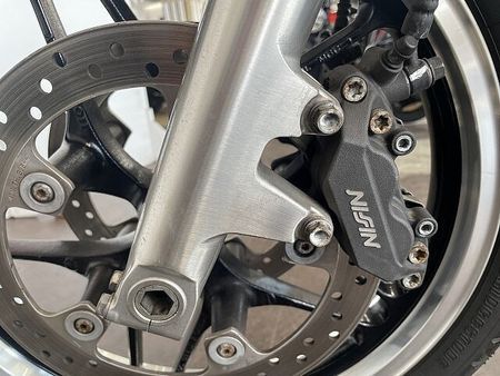 ホンダ CB1100 CB1P00 エンジンスライダー カスタムシート 34